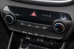 2019 Hyundai
                Tucson Active