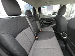 2021 Mitsubishi
Triton GLS