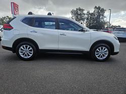 2021 Nissan
X-TRAIL TS