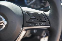 2022 Nissan
Navara ST