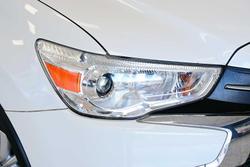 2018 Mitsubishi
ASX ES