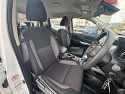 2024 Nissan Navara SL D23 MY25 4X4 Dual Range Solid White