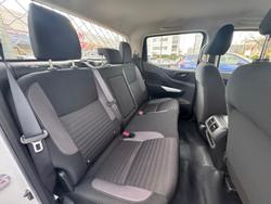 2024 Nissan Navara SL D23 MY25 4X4 Dual Range Solid White