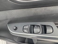 2024 Nissan Navara SL D23 MY25 4X4 Dual Range Solid White