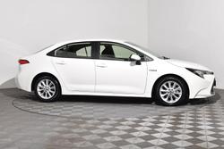 2022 Toyota
Corolla Ascent Sport Hybrid