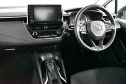 2022 Toyota
Corolla Ascent Sport Hybrid
