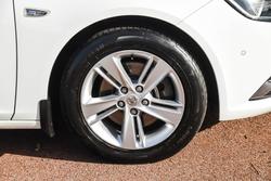 2018 Holden Commodore LT ZB MY19 Summit White