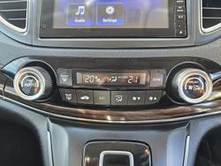 2016 Honda
                CR-V VTi-L