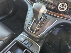 2016 Honda
                CR-V VTi-L
