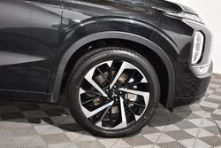 2022 Mitsubishi
Outlander Exceed Tourer