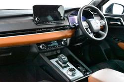 2022 Mitsubishi
Outlander Exceed Tourer