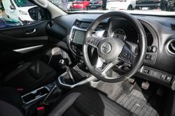 2021 Nissan
Navara ST-X