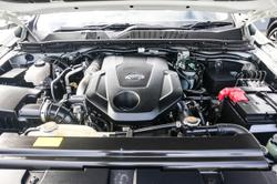 2021 Nissan
Navara ST-X