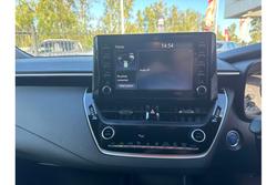 2022 Toyota
Corolla Ascent Sport Hybrid