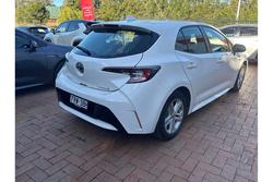 2022 Toyota
Corolla Ascent Sport Hybrid