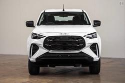 2025 Isuzu
MU-X LS-M