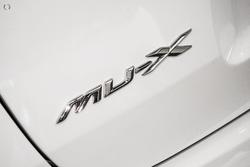 2025 Isuzu
MU-X LS-M
