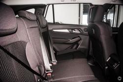 2025 Isuzu
MU-X LS-M