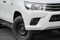 2018 Toyota Hilux SR GUN126R 4X4 Dual Range Glacier White