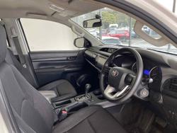 2018 Toyota Hilux SR GUN126R 4X4 Dual Range Glacier White