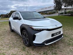 2023 Toyota
bZ4X