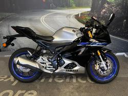 Yamaha YZF-R15M
