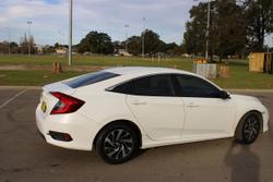 2018 HONDA
CIVIC VTi-S