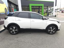 2023 Peugeot
3008 GT Sport