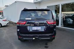 2021 Toyota
Landcruiser LC300 3.3L V6 DSL Sahara 7 Seats
