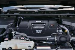 2021 Toyota
Landcruiser LC300 3.3L V6 DSL Sahara 7 Seats