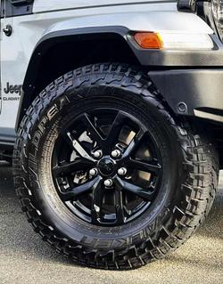 2023 Jeep Gladiator Night Eagle JT MY23 4X4 On Demand Silver Zynith