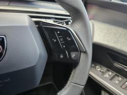 2025 Peugeot
5008 GT Premium Hybrid
