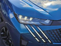 2025 Peugeot
5008 GT Premium Hybrid