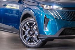 2025 Peugeot 5008 GT Premium Hybrid