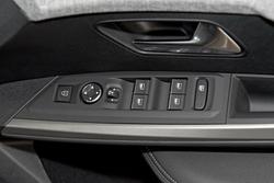 2025 Peugeot 5008 GT Premium Hybrid