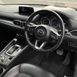 2017 Mazda
CX-5 Touring