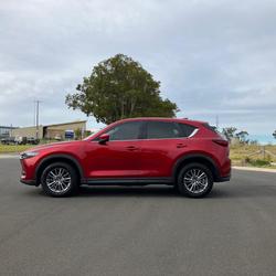 2017 Mazda
CX-5 Touring