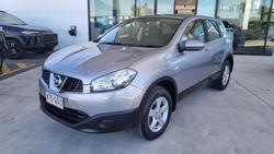 2013 Nissan
Dualis ST