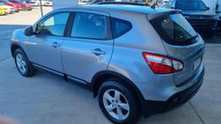 2013 Nissan
Dualis ST