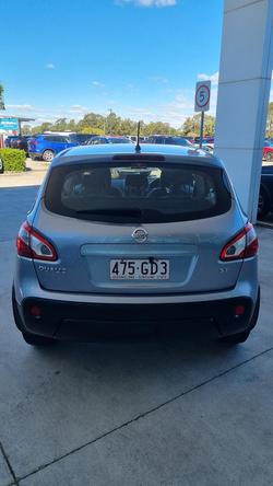 2013 Nissan
Dualis ST