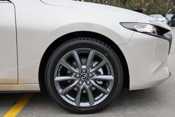 2025 Mazda
3 G20 Evolve