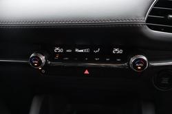 2025 Mazda
3 G20 Evolve