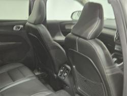 2022 Volvo
XC40 Plus B4