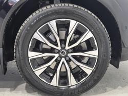 2023 Volvo XC60 Plus B5 MY23 AWD Onyx Black