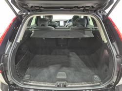 2023 Volvo XC60 Plus B5 MY23 AWD Onyx Black
