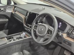 2023 Volvo
XC60 Ultimate B6 Dark