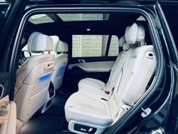 2022 BMW X7 M50i G07 4X4 Constant Black