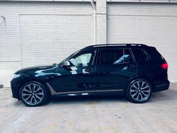 2022 BMW X7 M50i G07 4X4 Constant Black