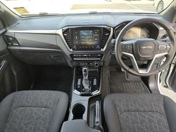 2024 Isuzu
D-MAX