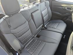 2025 Isuzu
D-MAX